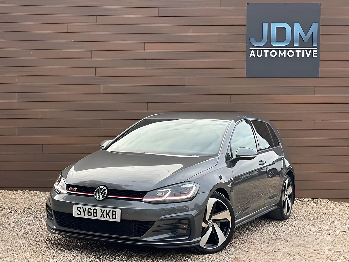 Used 2018 Volkswagen Golf GTI Performance Grey - Interior and Exterior details 9