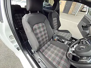 Used 2018 Volkswagen Golf GTI Performance White - Interior and Exterior details 12