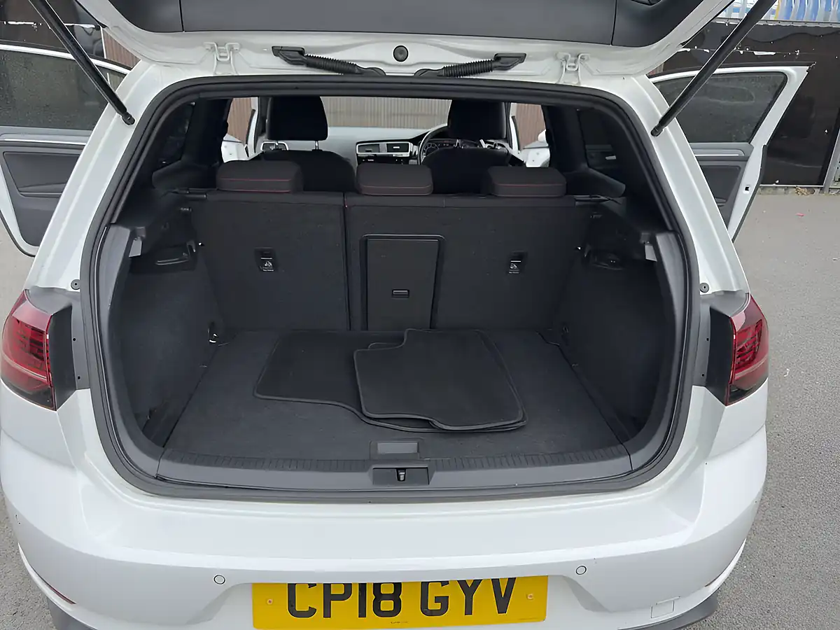 Used 2018 Volkswagen Golf GTI Performance White - Interior and Exterior details 14