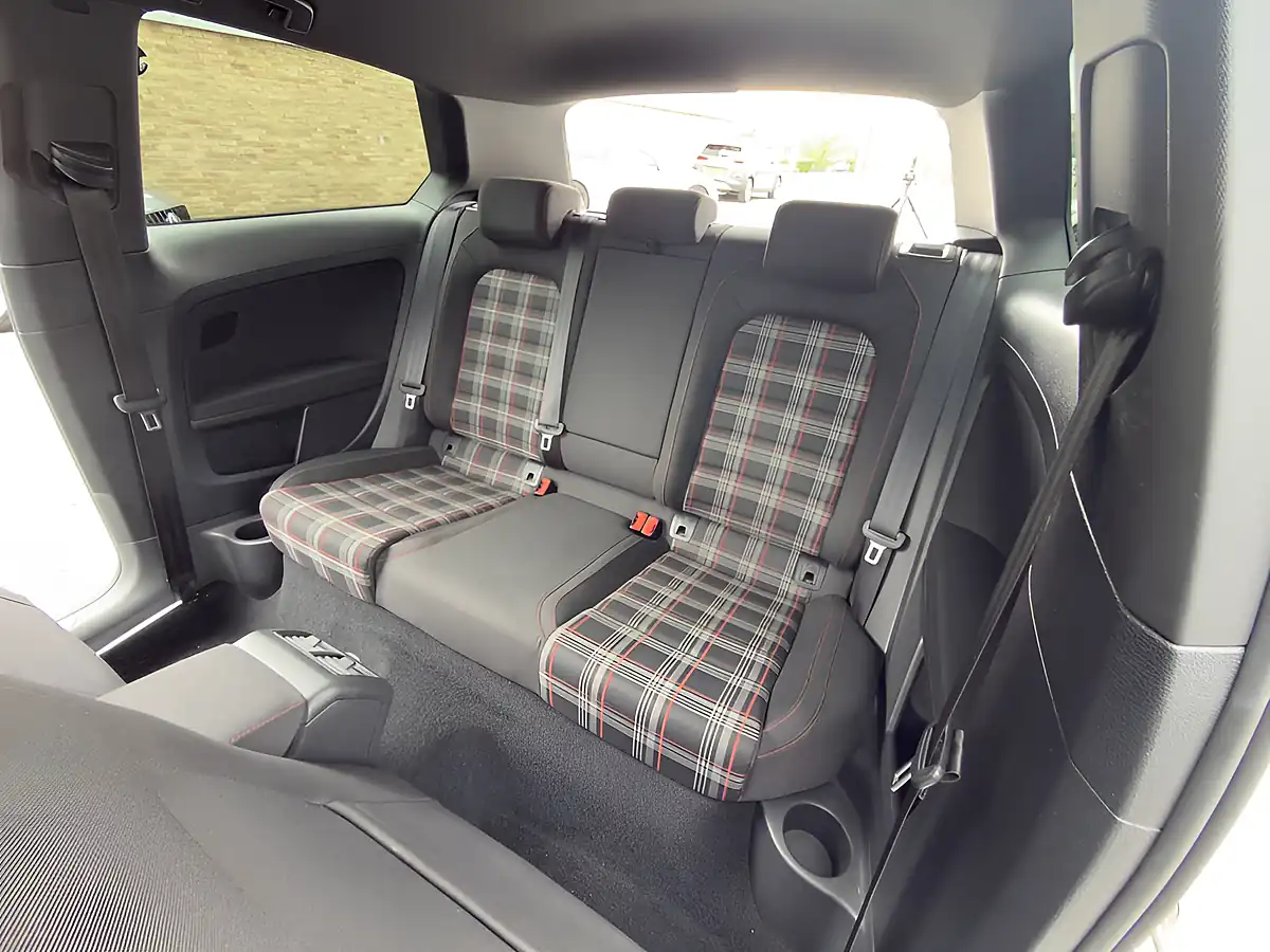 Used 2018 Volkswagen Golf GTI Performance White - Interior and Exterior details 16