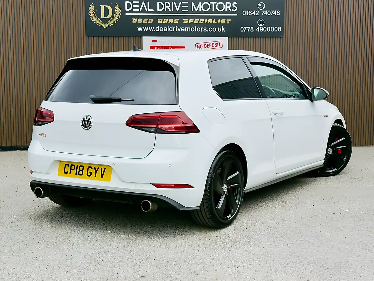 Used 2018 Volkswagen Golf GTI Performance White - Interior and Exterior details 7