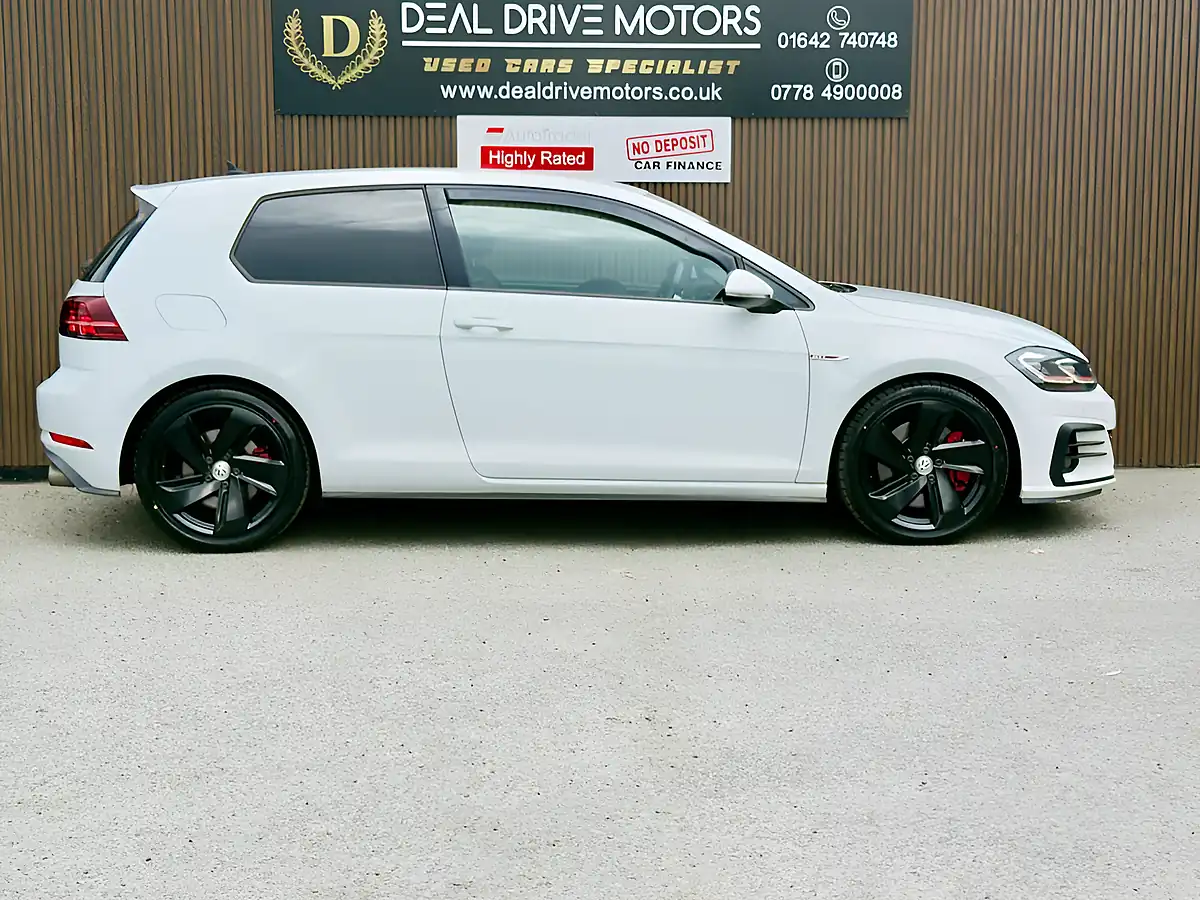 Used 2018 Volkswagen Golf GTI Performance White - Interior and Exterior details 8