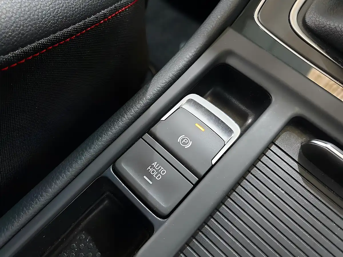 Used 2018 Volkswagen Golf GTI Performance White - Interior and Exterior details 18
