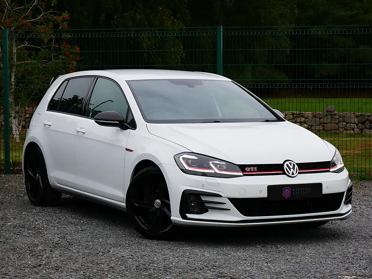Used 2018 Volkswagen Golf GTI Performance White - Front View