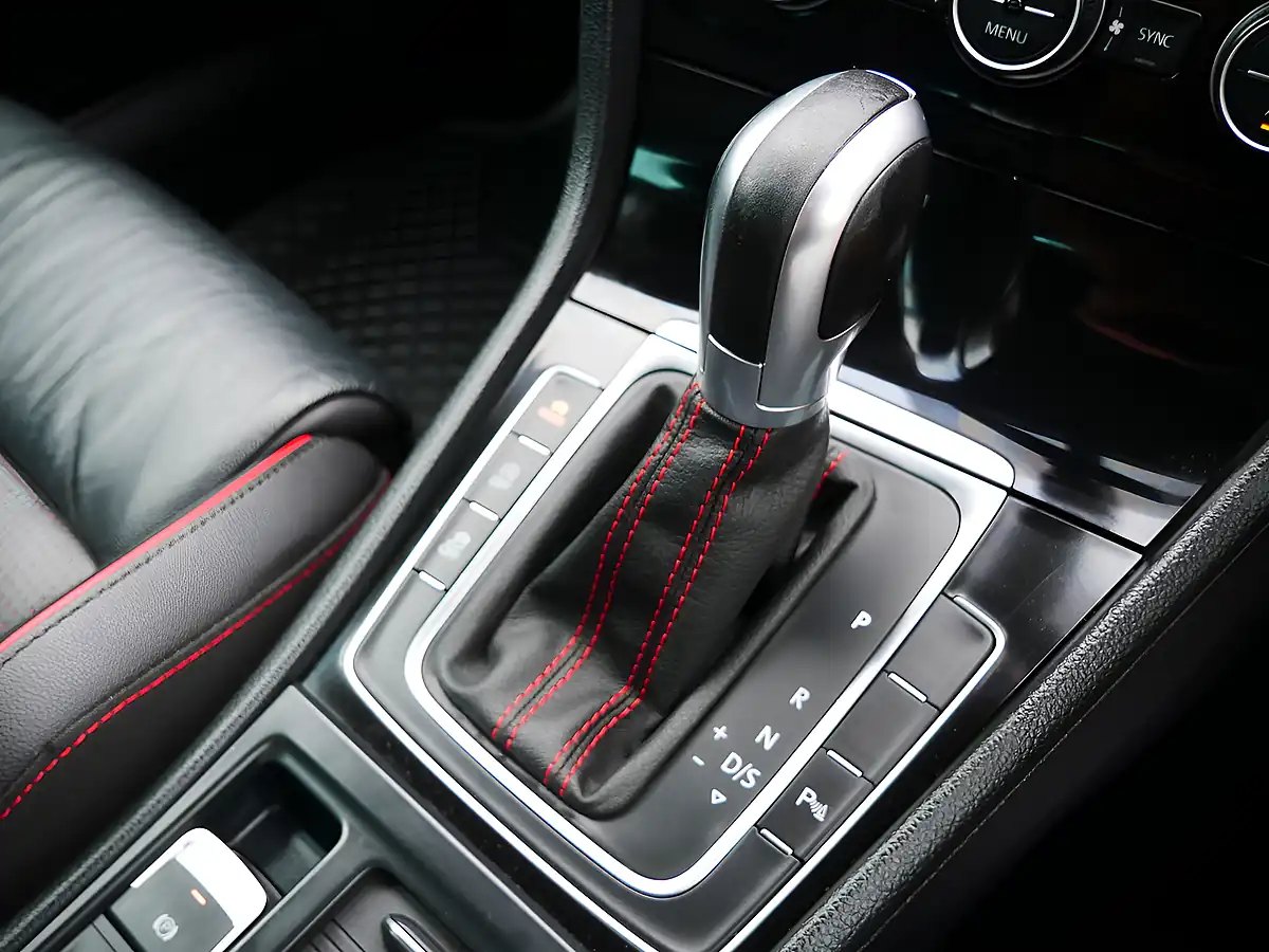 Used 2018 Volkswagen Golf GTI Performance White - Interior and Exterior details 18