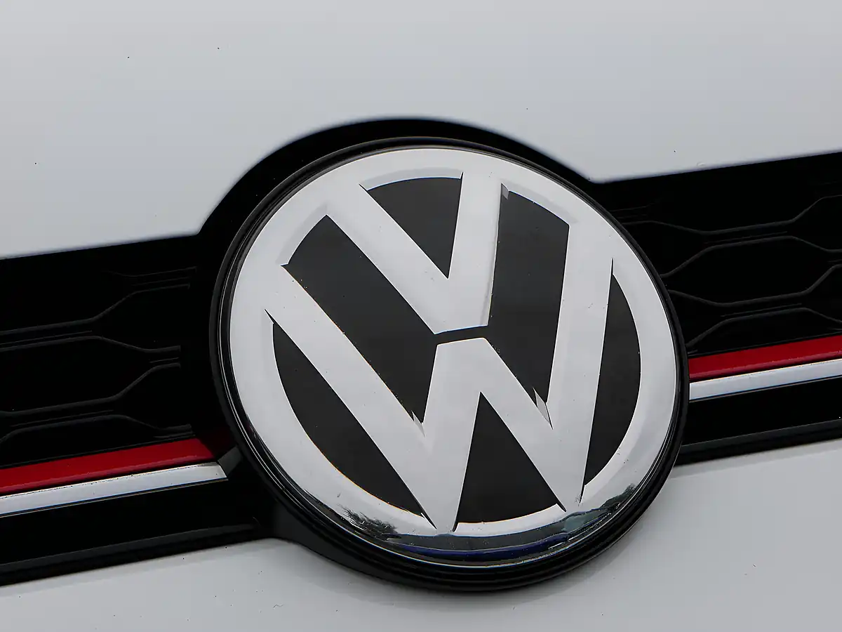 Used 2018 Volkswagen Golf GTI Performance White - Interior and Exterior details 20