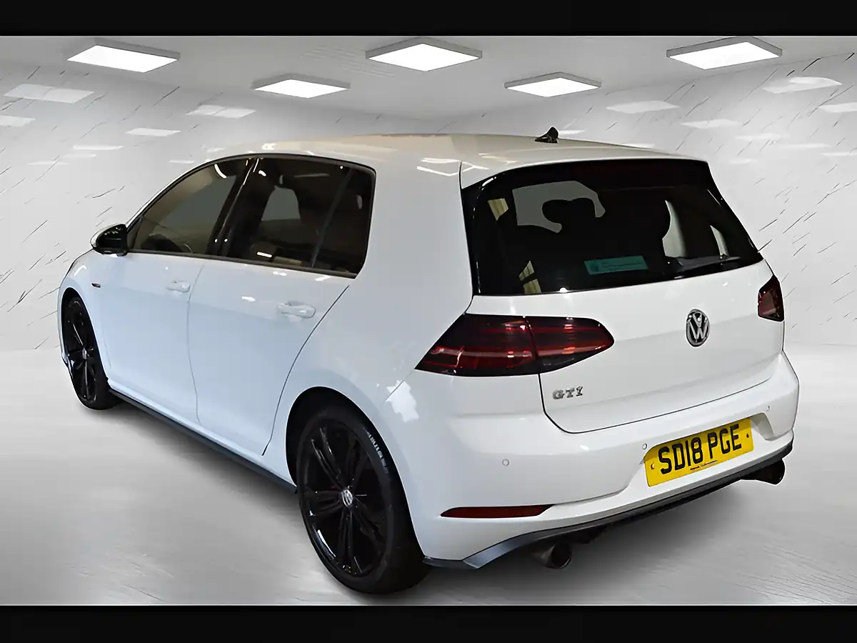 Used 2018 Volkswagen Golf GTI Pure White - Interior and Exterior details 6