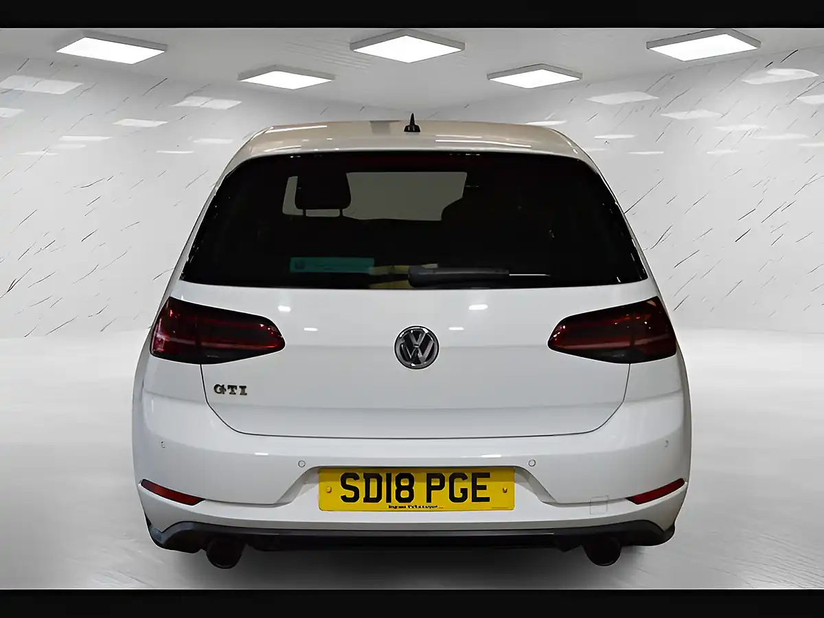 Used 2018 Volkswagen Golf GTI Pure White - Interior and Exterior details 7