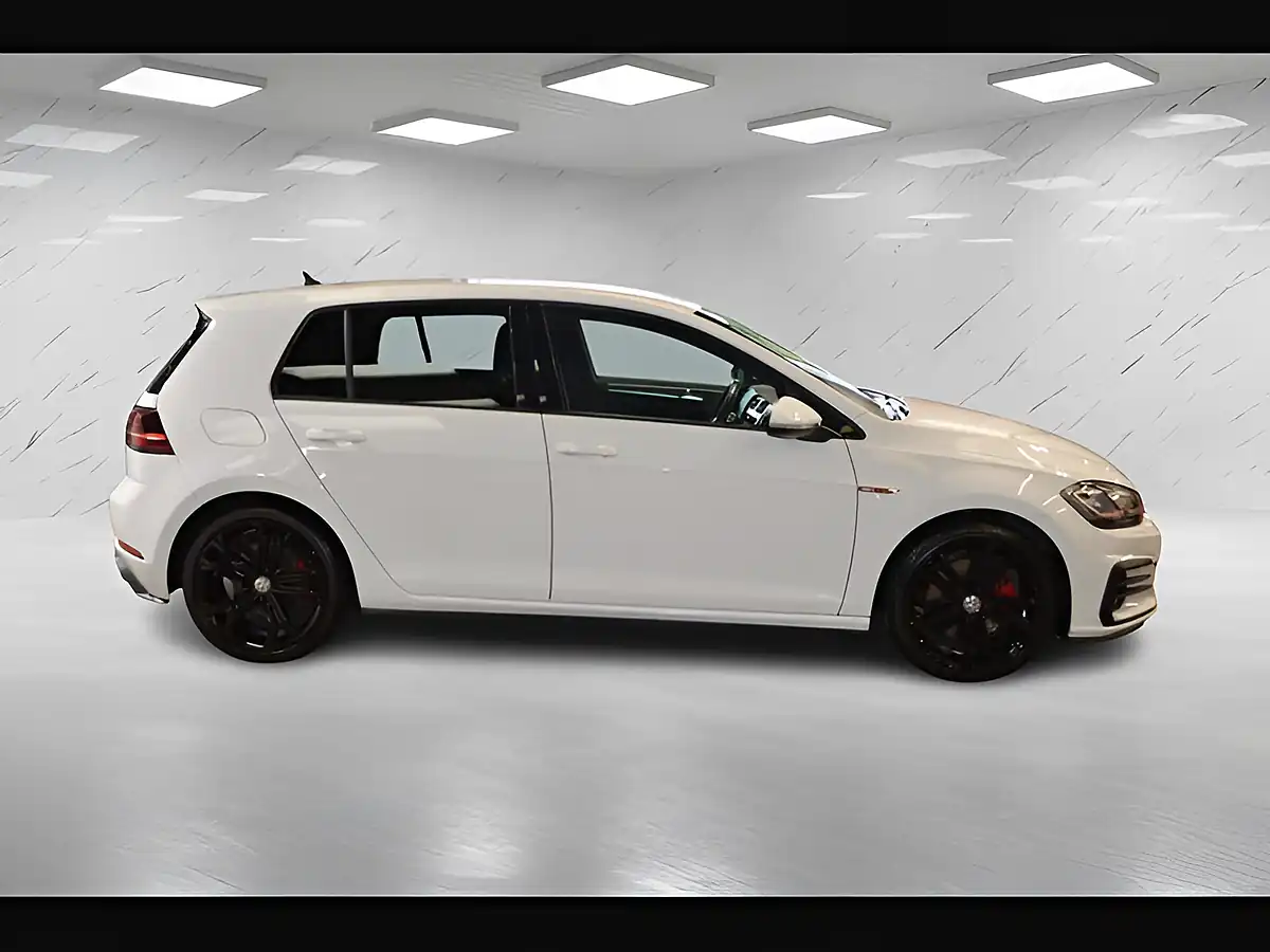 Used 2018 Volkswagen Golf GTI Pure White - Interior and Exterior details 9
