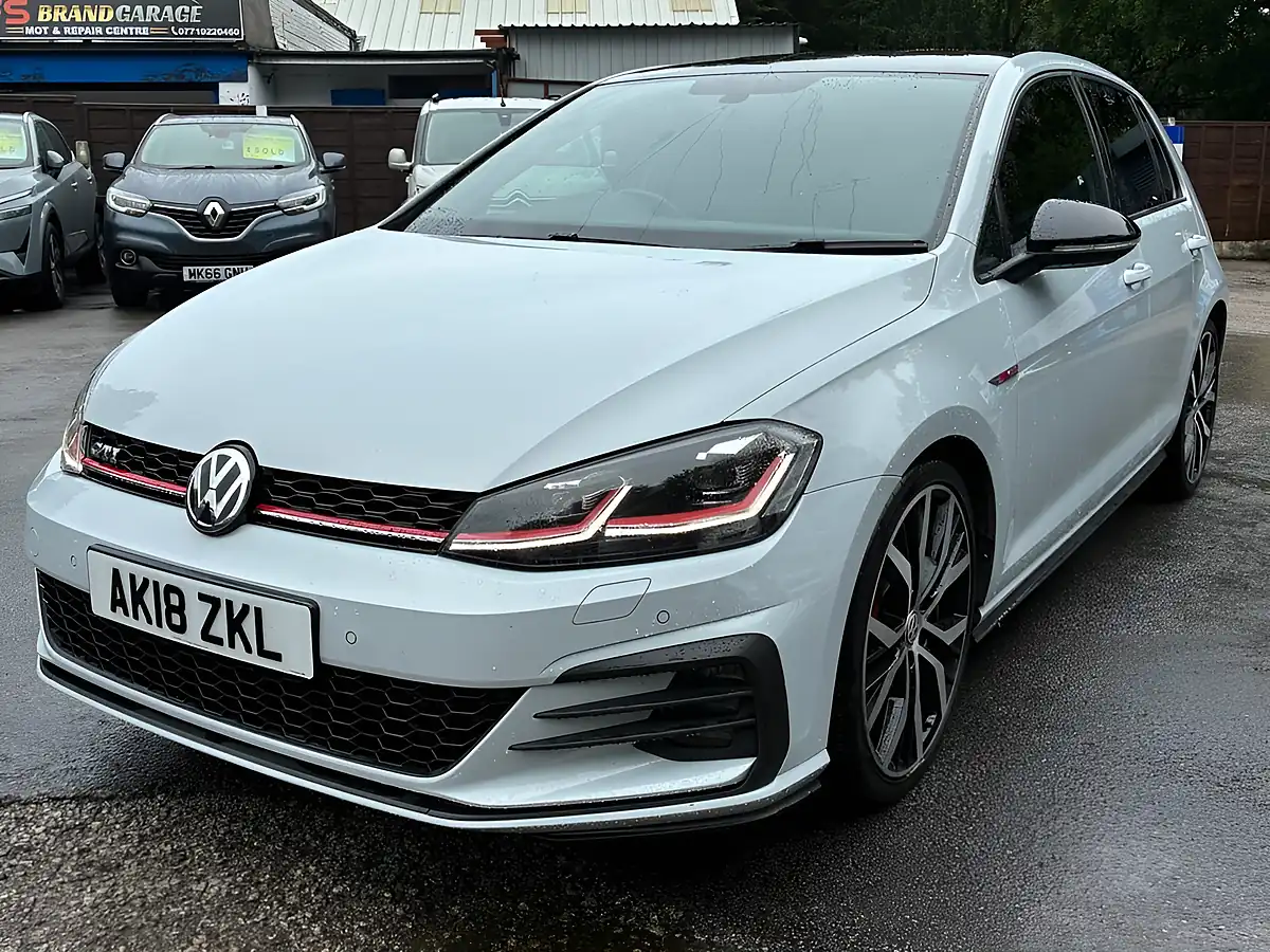 Used 2018 Volkswagen Golf GTI Silver - Interior and Exterior details 12