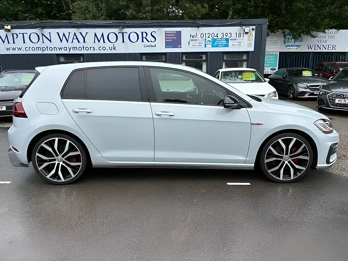 Used 2018 Volkswagen Golf GTI Silver - Interior and Exterior details 8