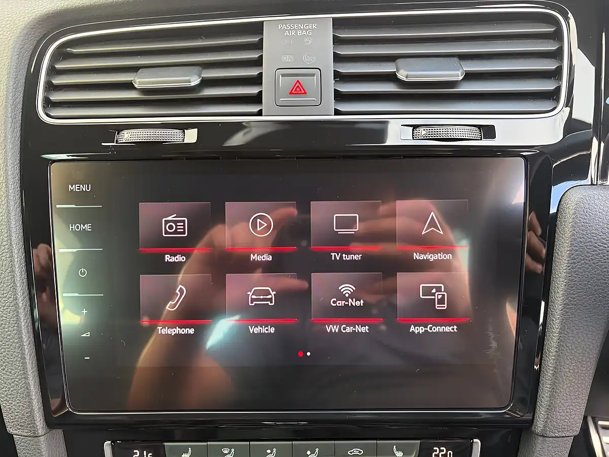Used 2018 Volkswagen Golf GTI Silver - Interior and Exterior details 17