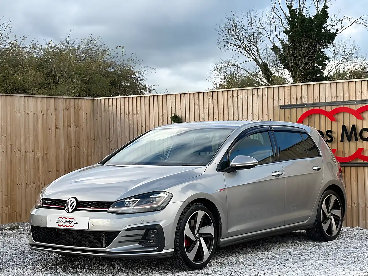 Used 2018 Volkswagen Golf GTI Silver - Interior and Exterior details 3