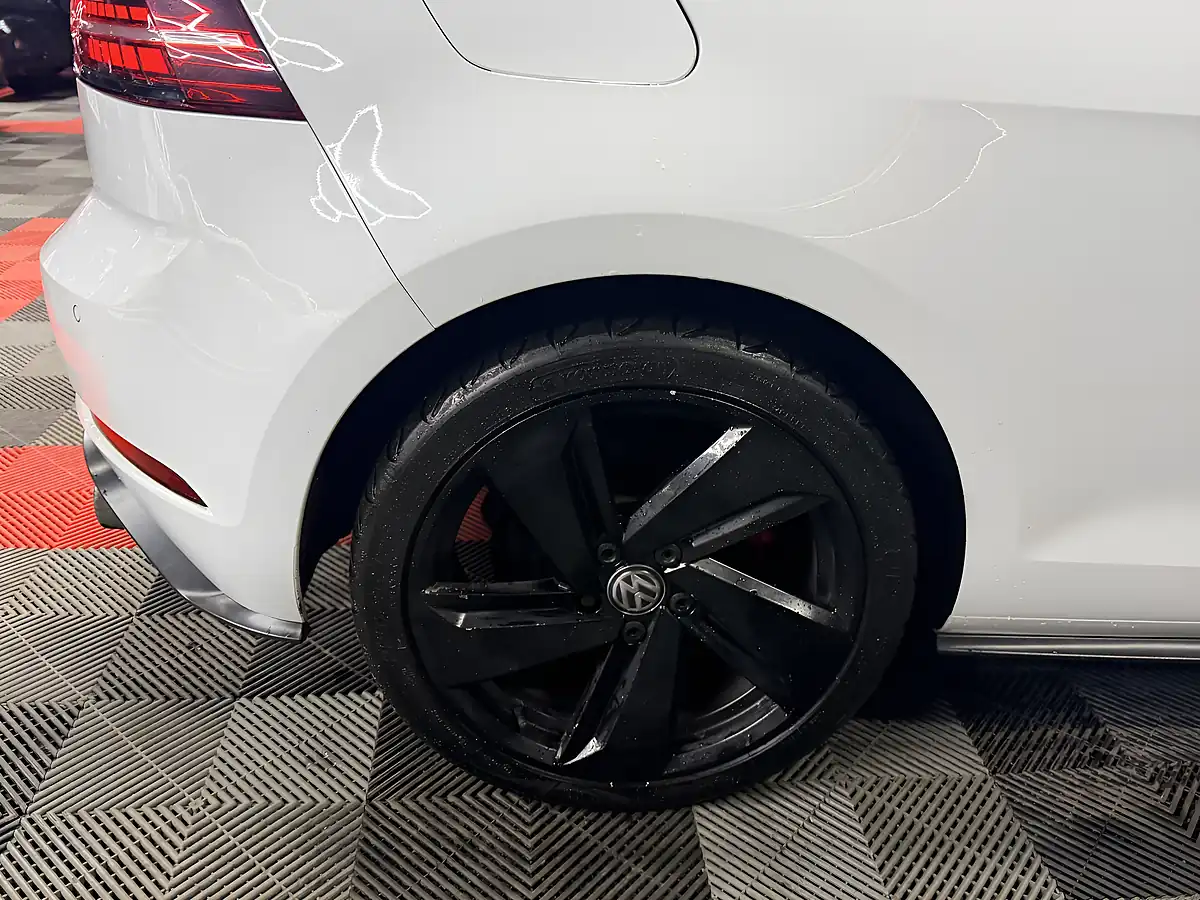 Used 2018 Volkswagen Golf GTI White - Interior and Exterior details 15