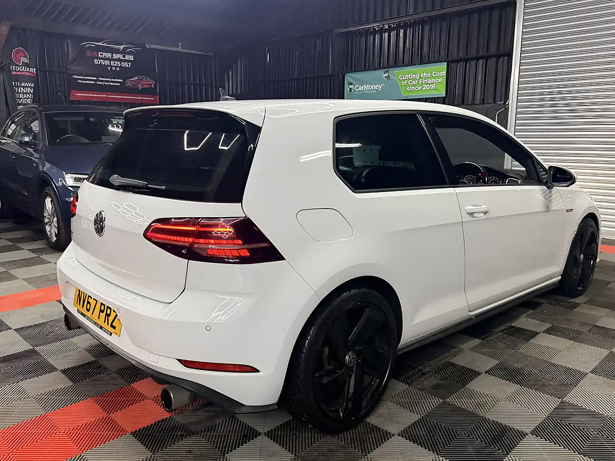Used 2018 Volkswagen Golf GTI White - Interior and Exterior details 9