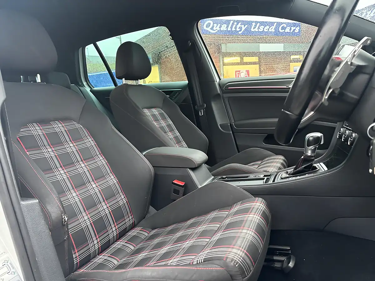 Used 2018 Volkswagen Golf GTI White - Interior and Exterior details 12