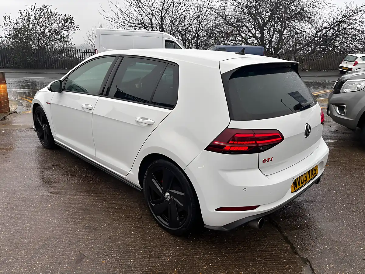 Used 2018 Volkswagen Golf GTI White - Interior and Exterior details 14