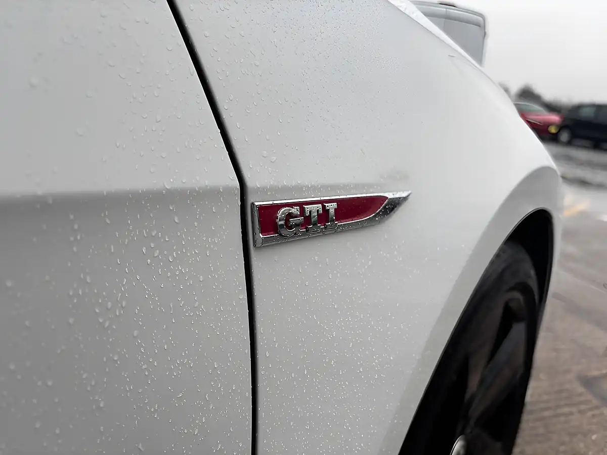 Used 2018 Volkswagen Golf GTI White - Interior and Exterior details 4