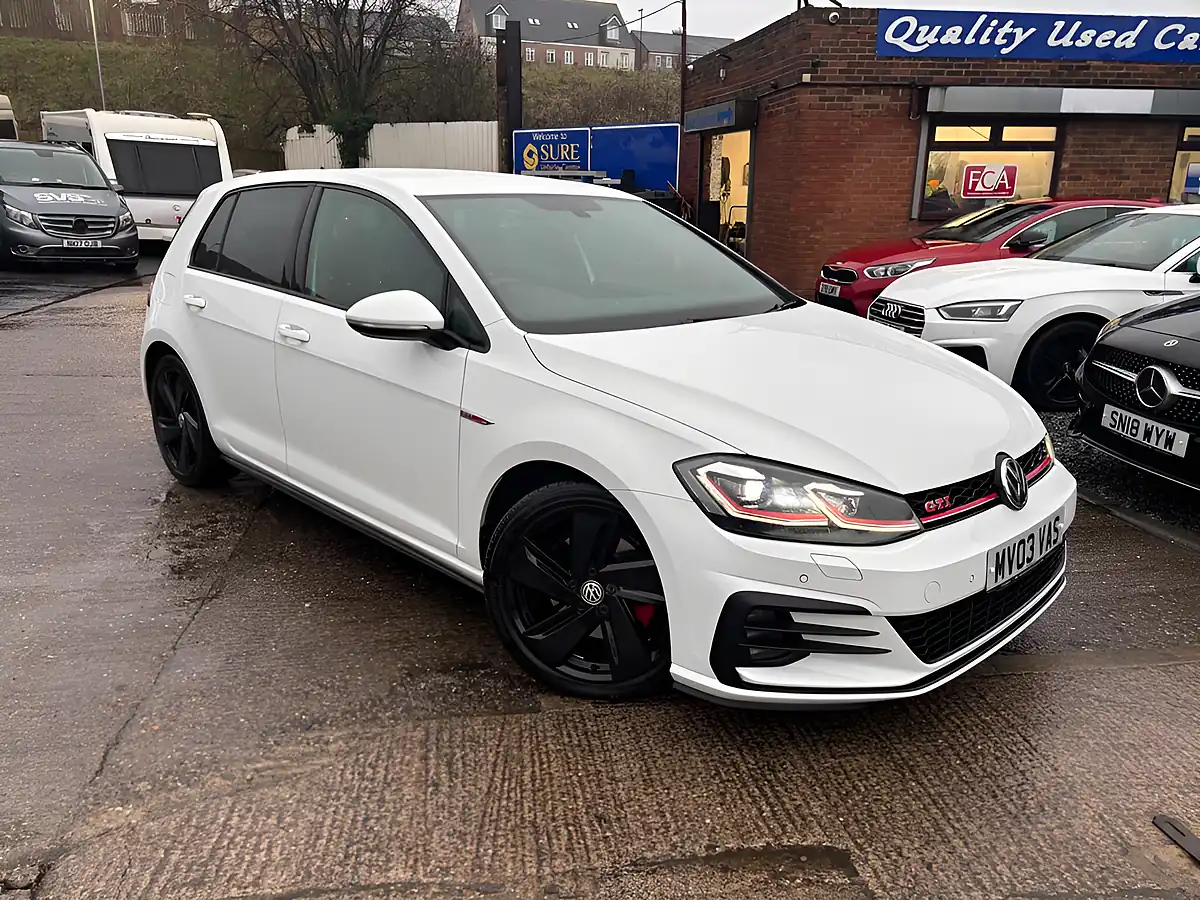 Used 2018 Volkswagen Golf GTI White - Interior and Exterior details 5