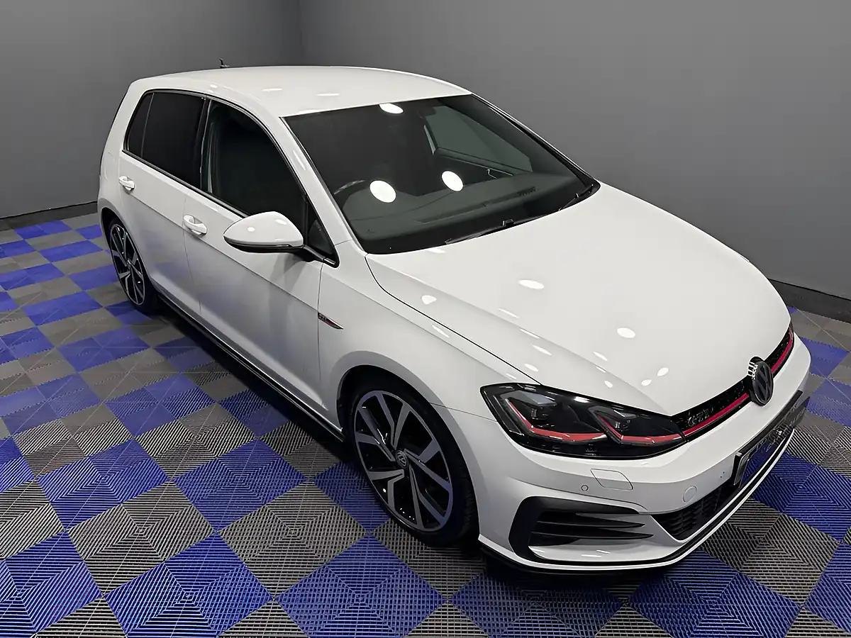 Used 2018 Volkswagen Golf GTI White - Interior and Exterior details 16