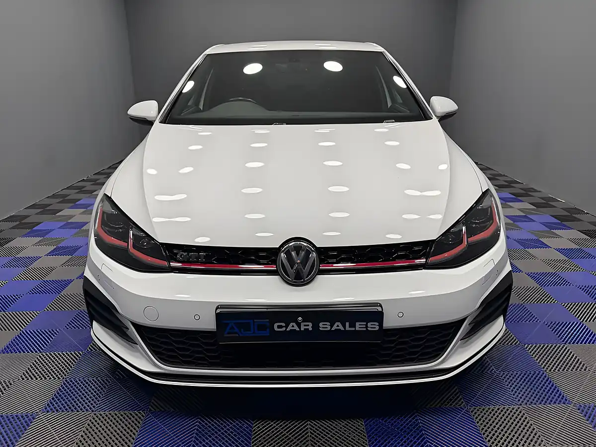 Used 2018 Volkswagen Golf GTI White - Interior and Exterior details 4