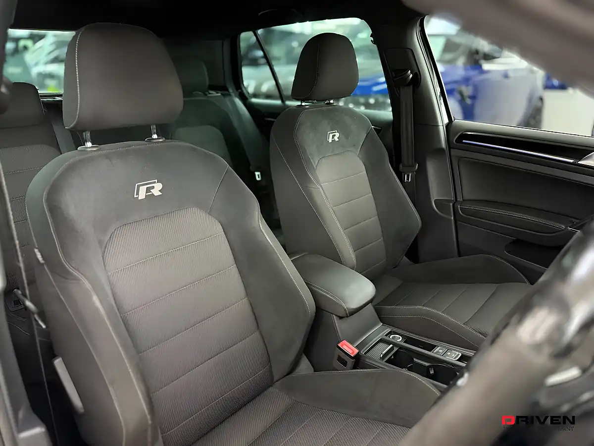 Used 2018 Volkswagen Golf R Black - Interior and Exterior details 13