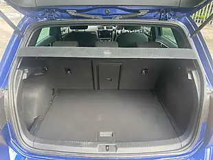 Used 2018 Volkswagen Golf R Blue - Interior and Exterior details 14