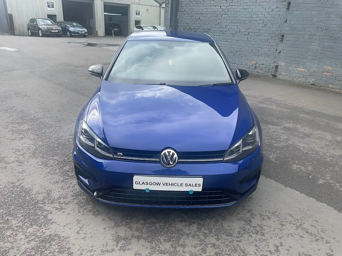 Used 2018 Volkswagen Golf R Blue - Interior and Exterior details 2