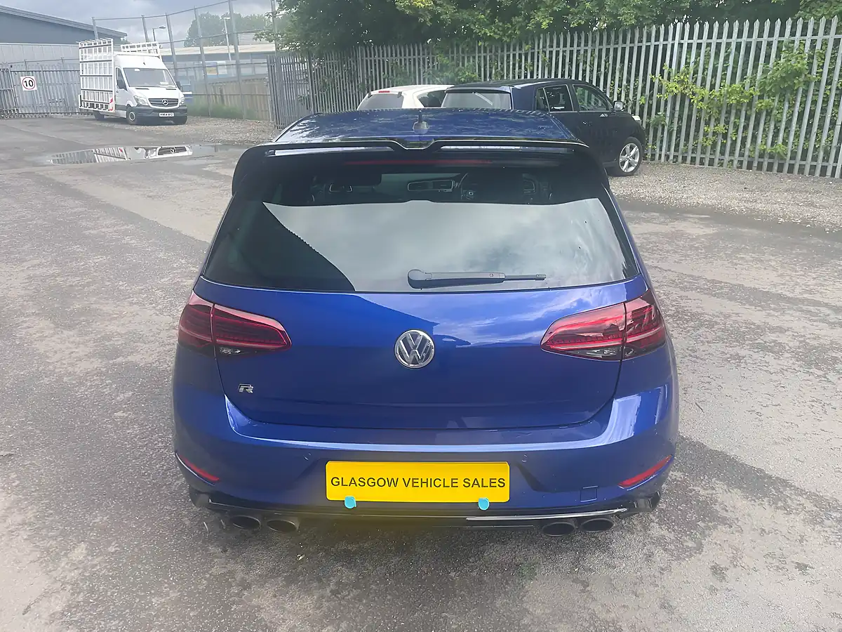 Used 2018 Volkswagen Golf R Blue - Interior and Exterior details 5