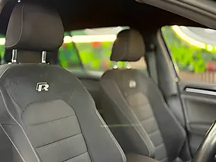 Used 2018 Volkswagen Golf R Blue - Interior and Exterior details 15