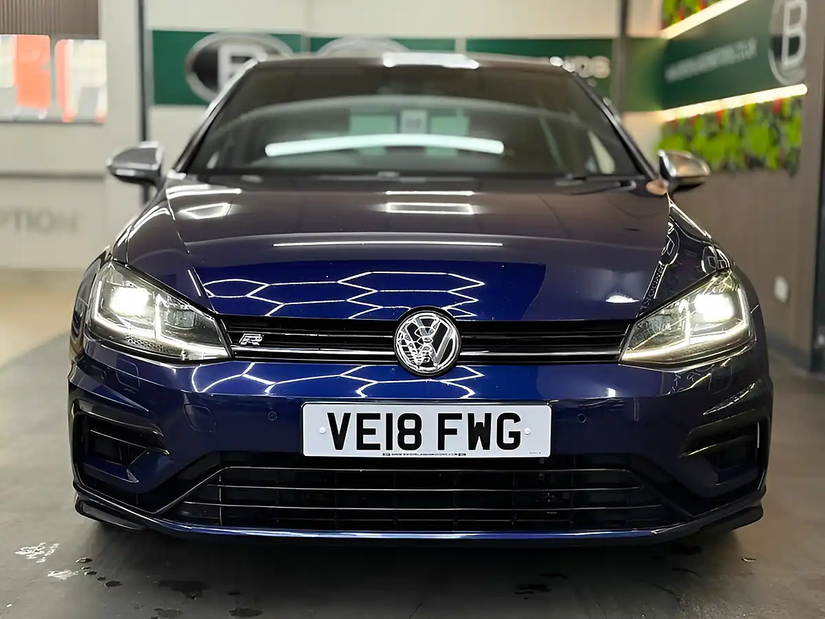 Used 2018 Volkswagen Golf R Blue - Interior and Exterior details 4