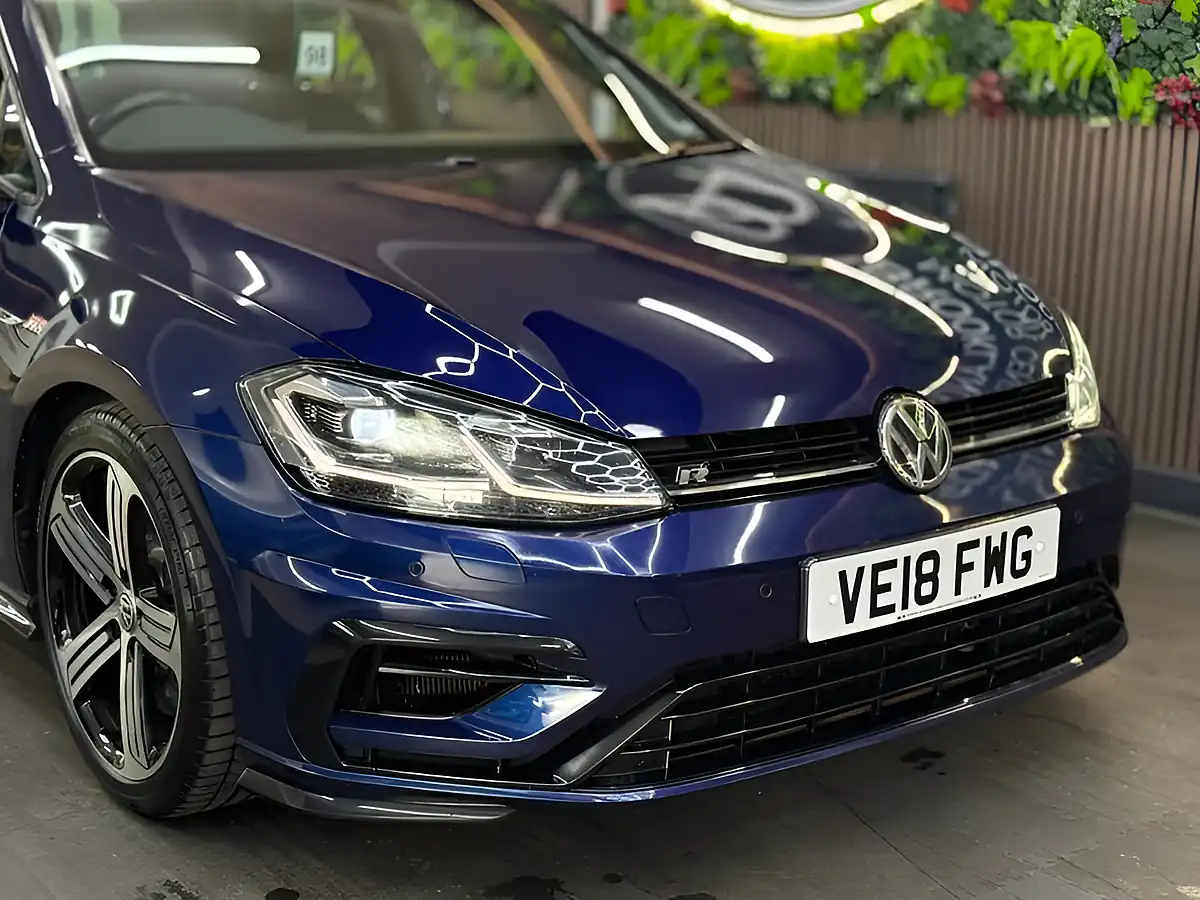 Used 2018 Volkswagen Golf R Blue - Interior and Exterior details 6