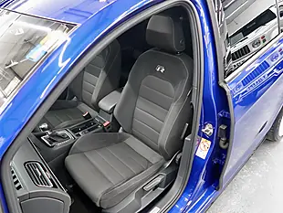 Used 2018 Volkswagen Golf R Blue - Interior and Exterior details 17