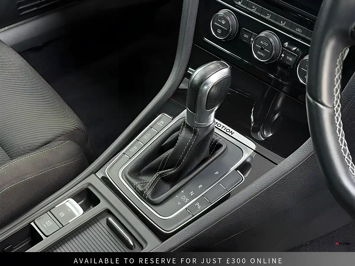 Used 2018 Volkswagen Golf R Grey - Interior and Exterior details 13
