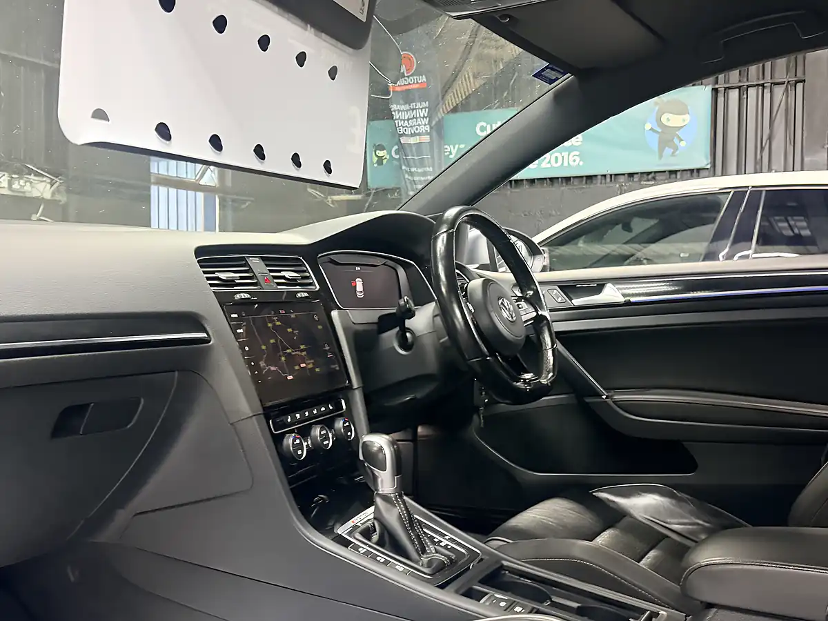 Used 2018 Volkswagen Golf R Grey - Interior and Exterior details 13