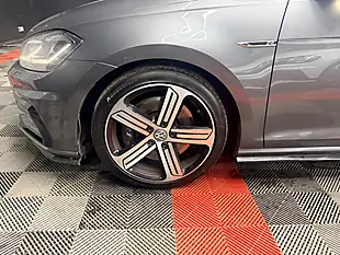 Used 2018 Volkswagen Golf R Grey - Interior and Exterior details 15