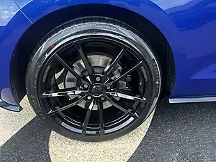 Used 2018 Volkswagen Golf R Lapiz Blue - Interior and Exterior details 10