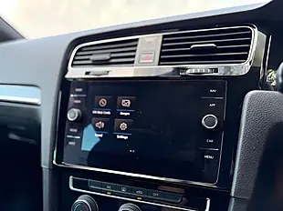Used 2018 Volkswagen Golf R-Line Atlantic Blue - Interior and Exterior details 20