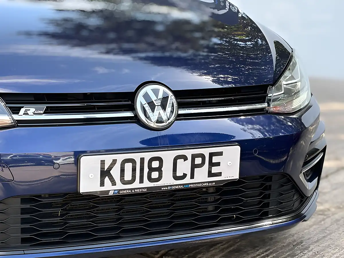 Used 2018 Volkswagen Golf R-Line Atlantic Blue - Interior and Exterior details 3