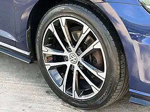 Used 2018 Volkswagen Golf R-Line Atlantic Blue - Interior and Exterior details 5