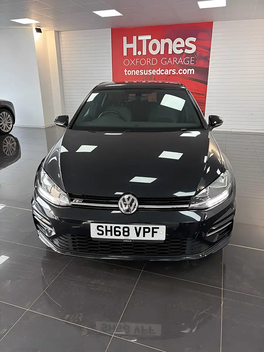 Used 2018 Volkswagen Golf R-Line Black - Interior and Exterior details 12
