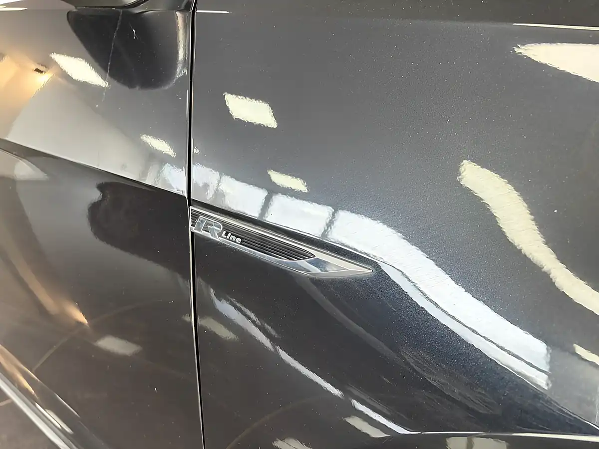 Used 2018 Volkswagen Golf R-Line Black - Interior and Exterior details 15