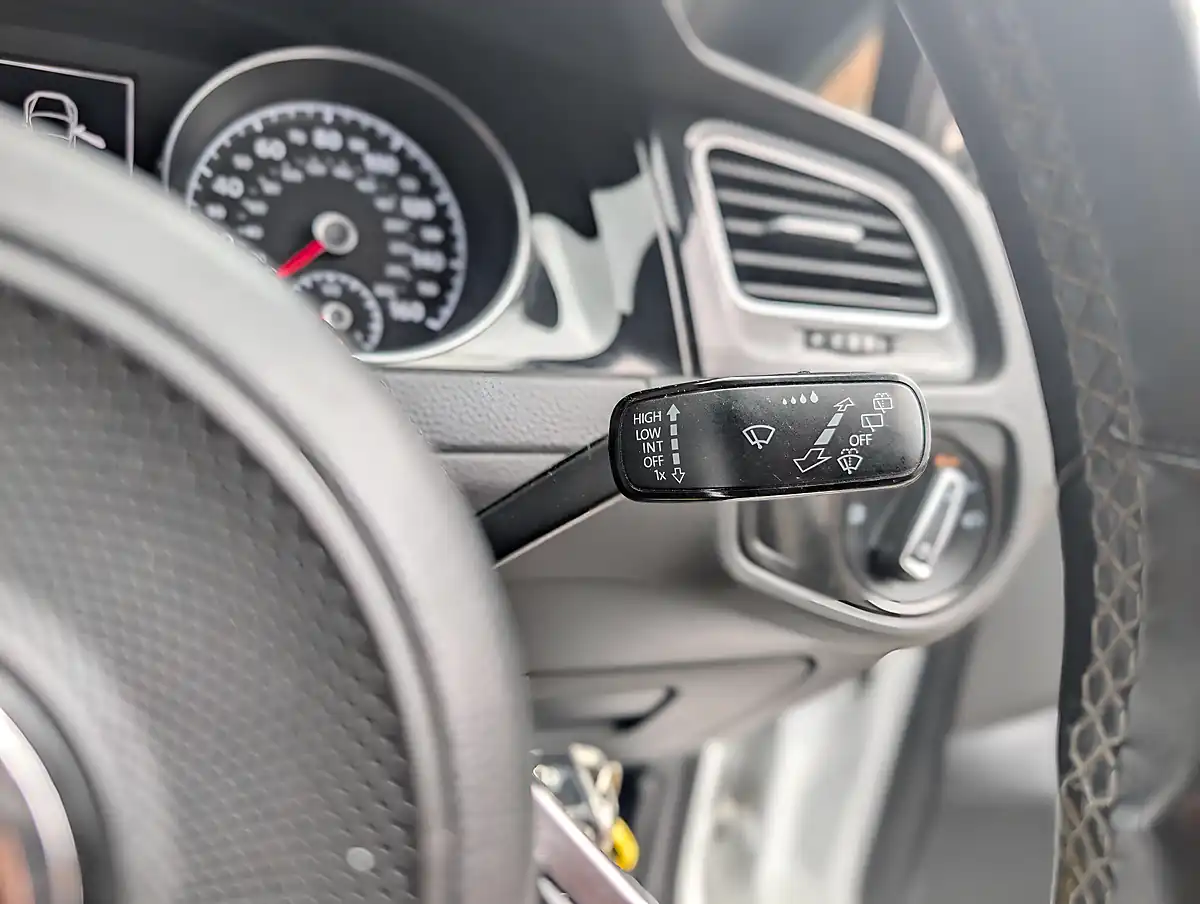 Used 2018 Volkswagen Golf R-Line - Interior and Exterior details 20