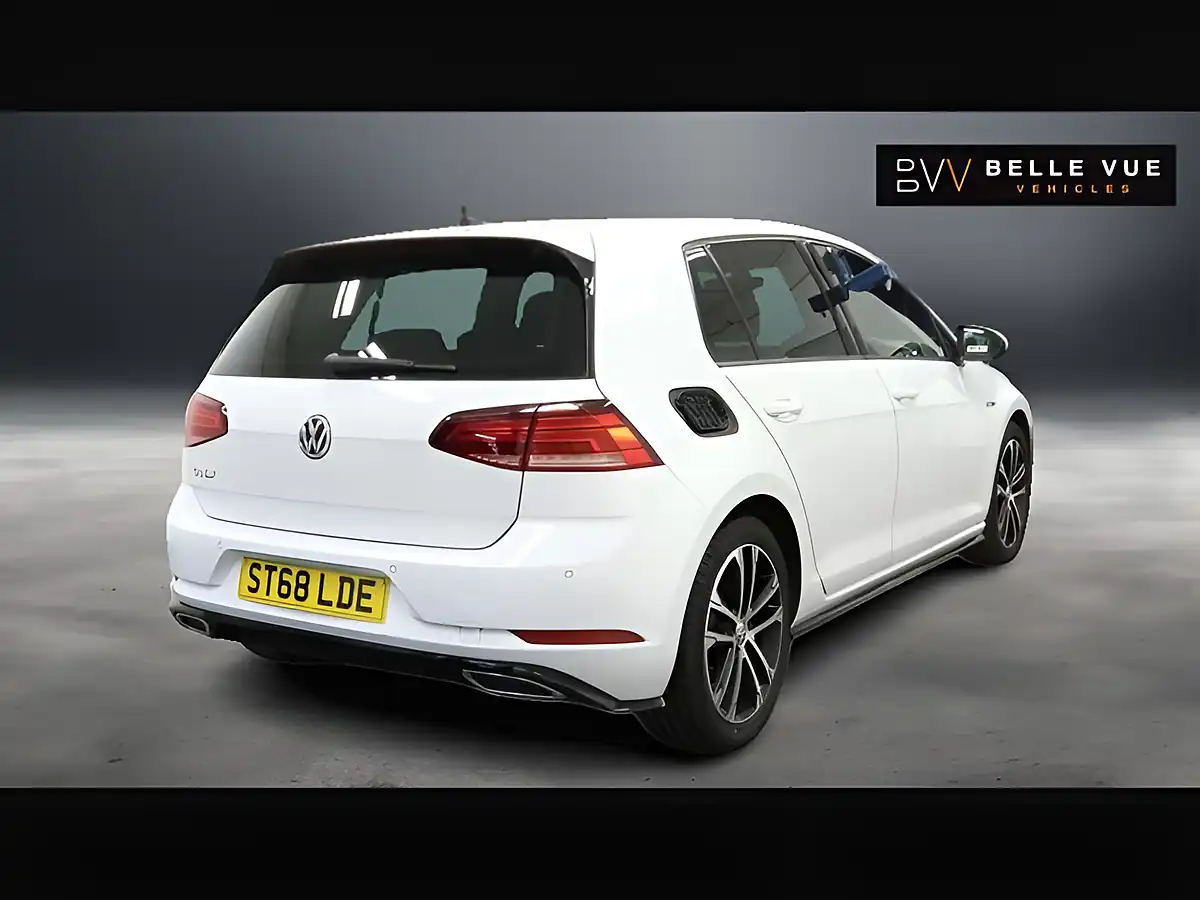 Used 2018 Volkswagen Golf R-Line Pure White - Interior and Exterior details 4