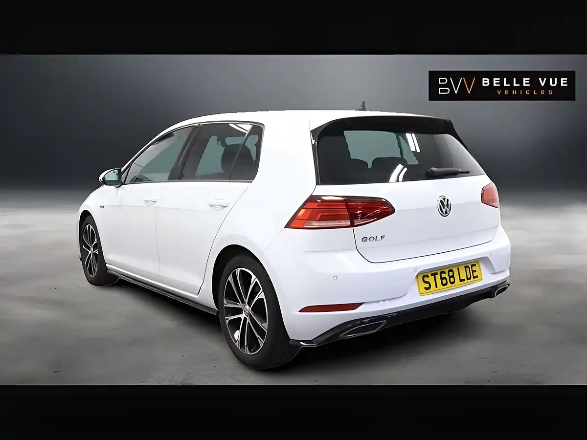 Used 2018 Volkswagen Golf R-Line Pure White - Interior and Exterior details 5