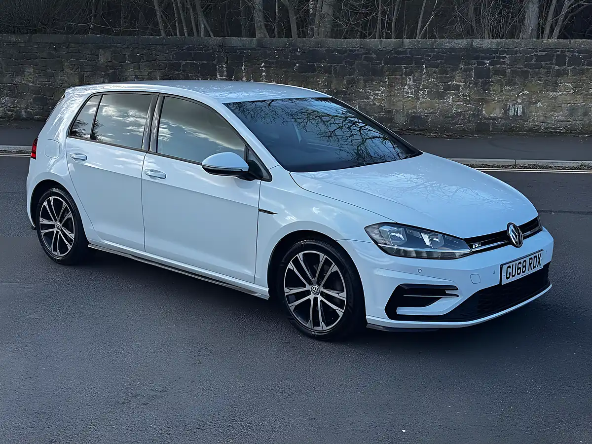 Used 2018 Volkswagen Golf R-Line White - Interior and Exterior details 15