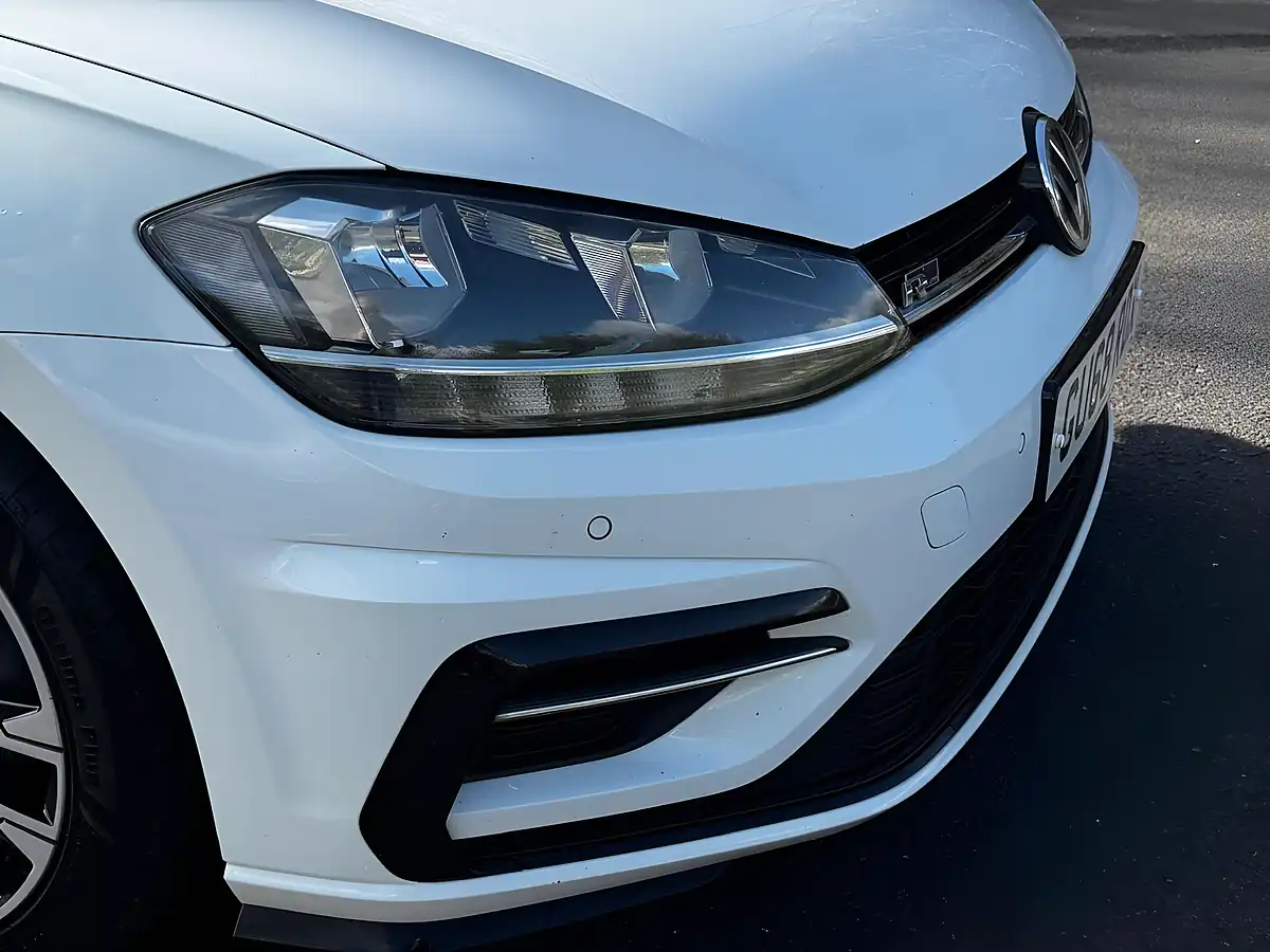 Used 2018 Volkswagen Golf R-Line White - Interior and Exterior details 17