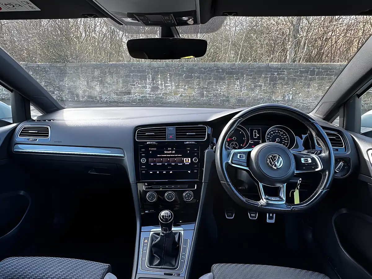 Used 2018 Volkswagen Golf R-Line White - Interior and Exterior details 2