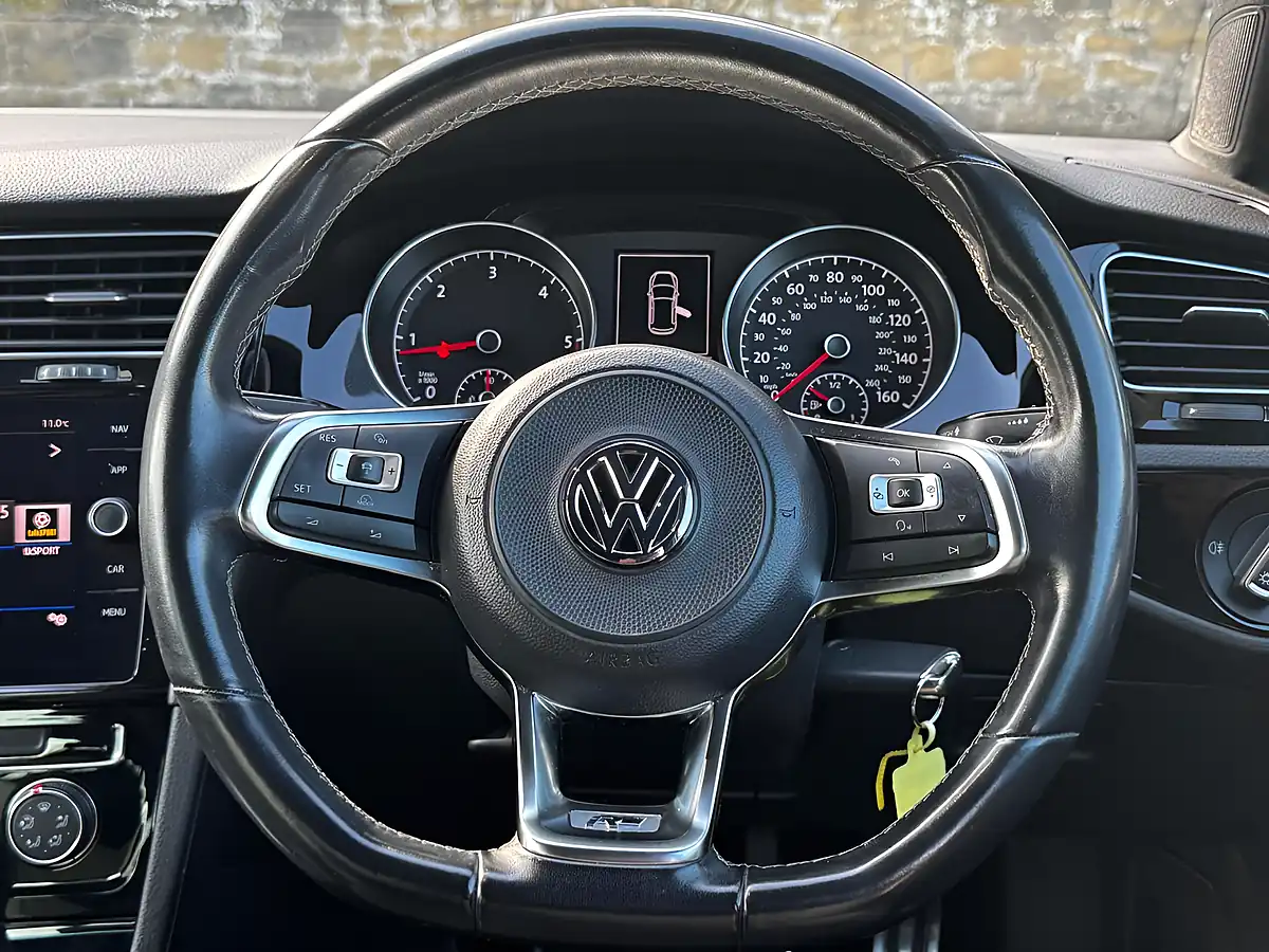 Used 2018 Volkswagen Golf R-Line White - Interior and Exterior details 4