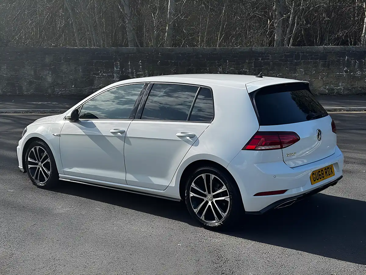 Used 2018 Volkswagen Golf R-Line White - Interior and Exterior details 9